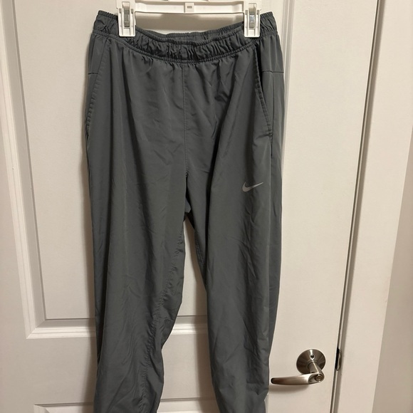 Nike Men's Gray Athletic Pants Dri Fit Woven - Picture 1 of 7